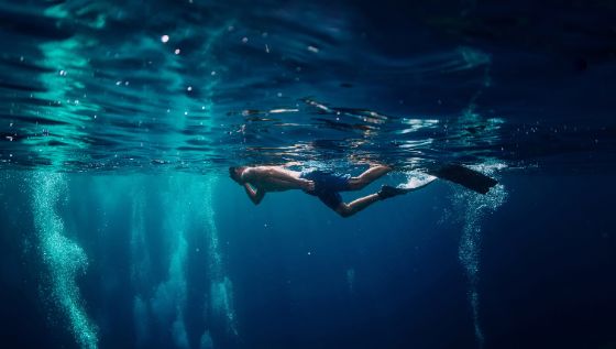 americanexpress-platinum-mood-diver-mediaslider