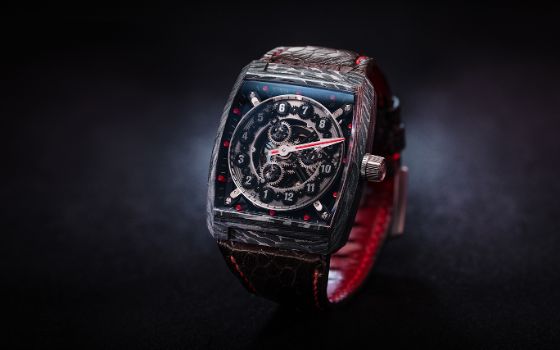 american-express-made-by-members-vault-watch-stage-static