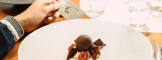 americanexpress-benefits-dining-stageslider